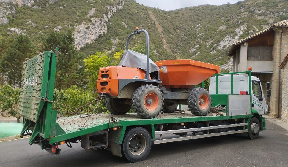 Transporte maquinaria construccion Graus